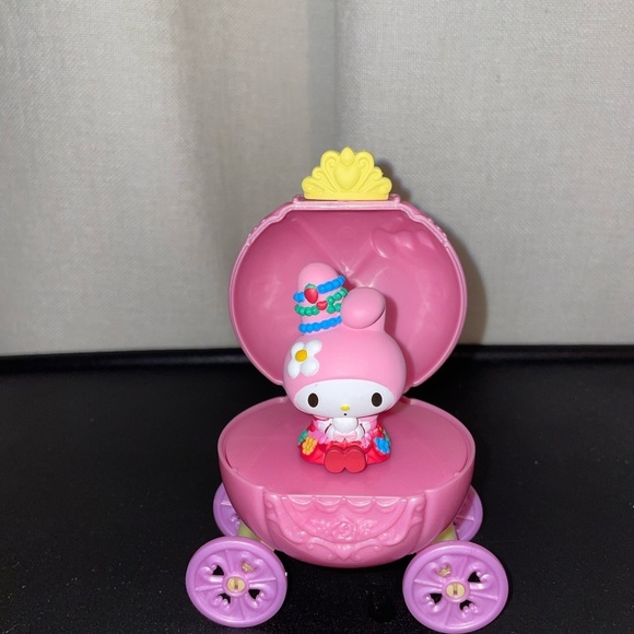 My Melody Carriage gachapon figure - Picture 3 of 5